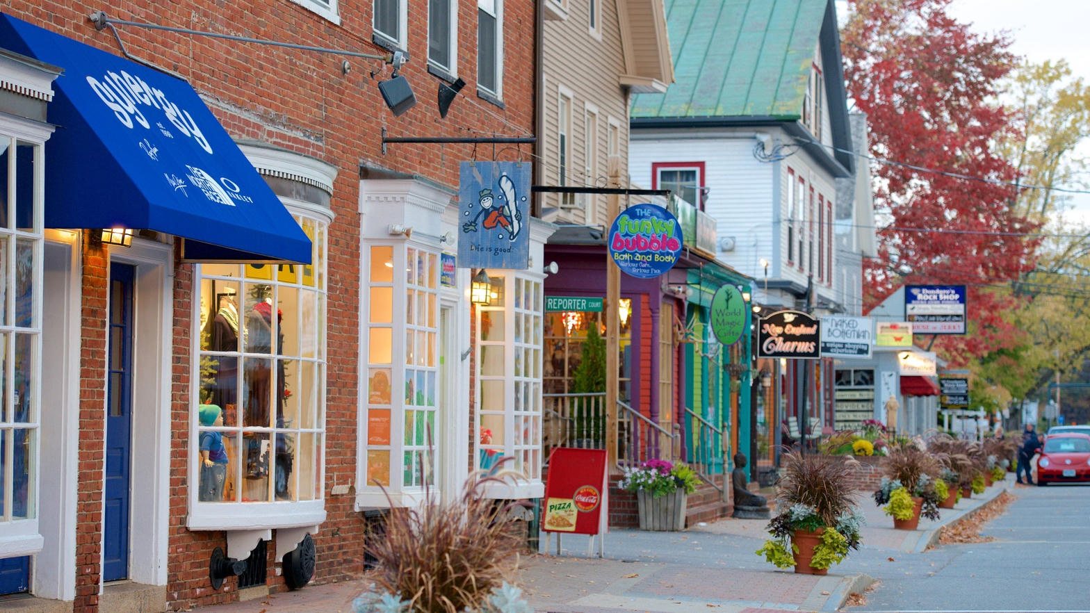 Shopfronts on North Conway’s Main Street